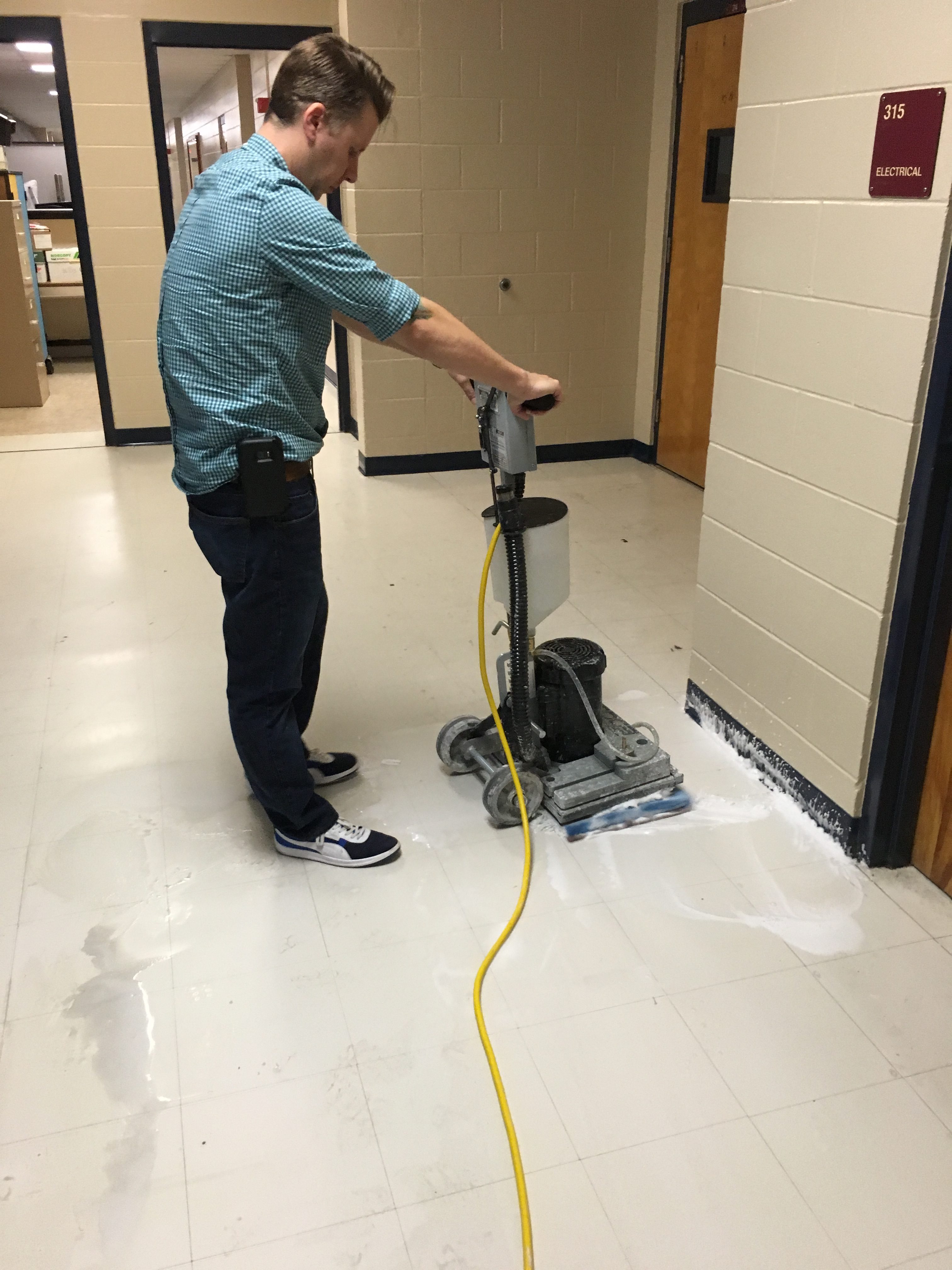 how to strip linoleum floor wax