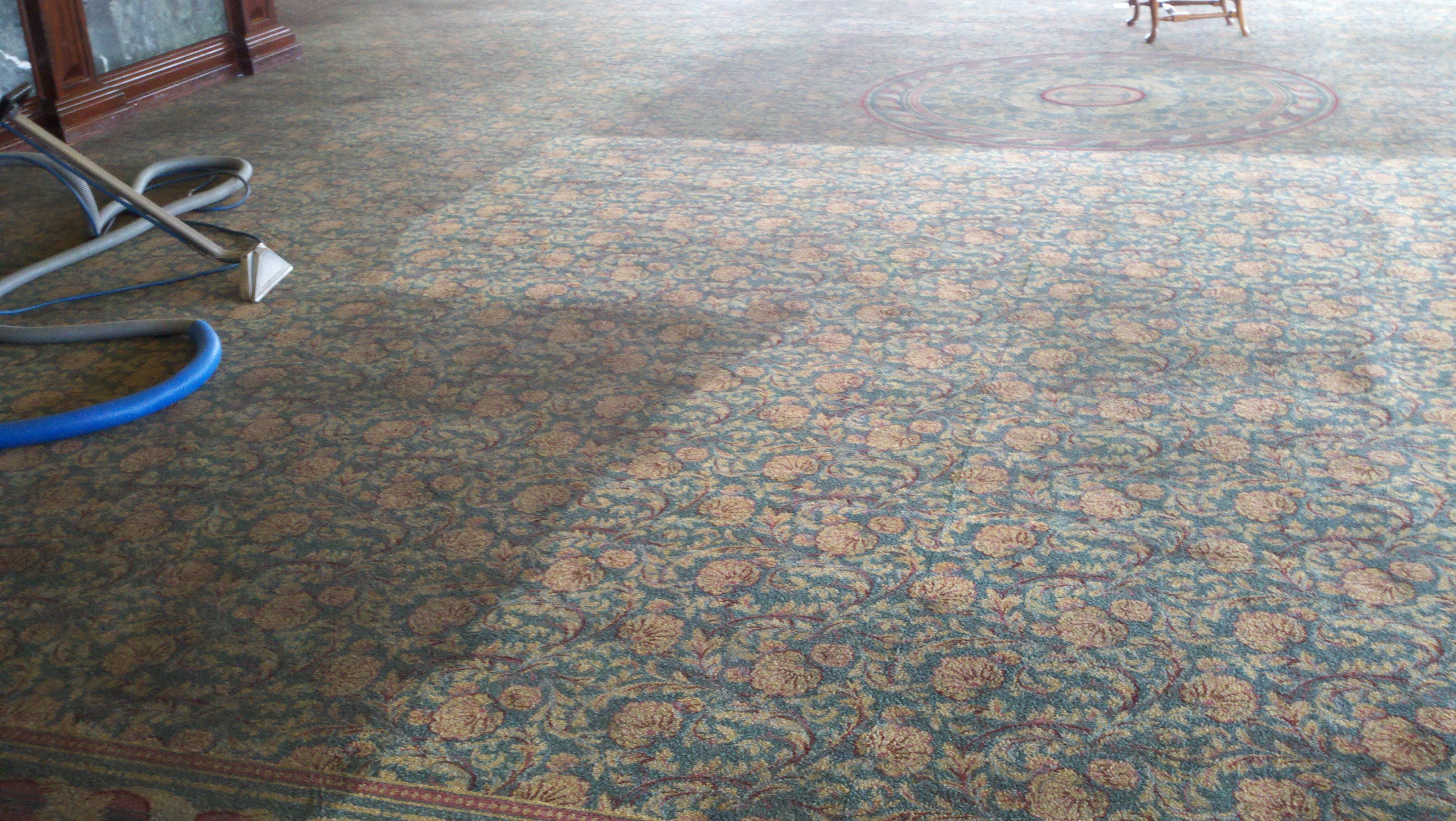 commercial carpet maintenance